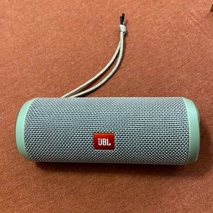 Jbl speaker with charger